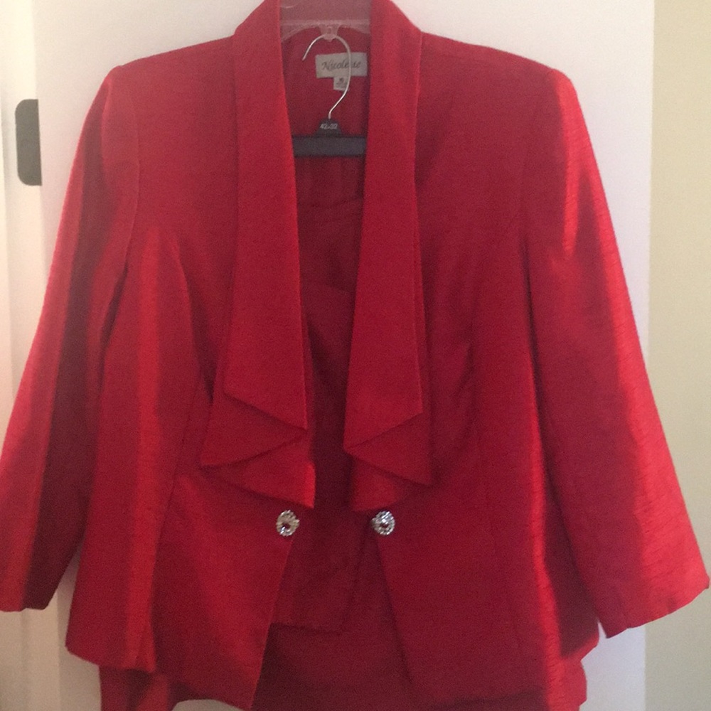 Red Suit - image 3